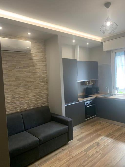 Nibu Appartamenti - Appartamento Centrale Comodo A Tutto, Anche A Villa Chiara Καζαλέκιο ντι Ρένο Εξωτερικό φωτογραφία