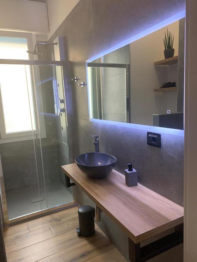 Nibu Appartamenti - Appartamento Centrale Comodo A Tutto, Anche A Villa Chiara Καζαλέκιο ντι Ρένο Εξωτερικό φωτογραφία